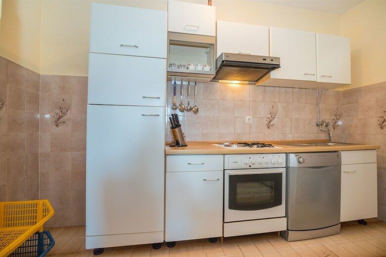 Apartment Dragan