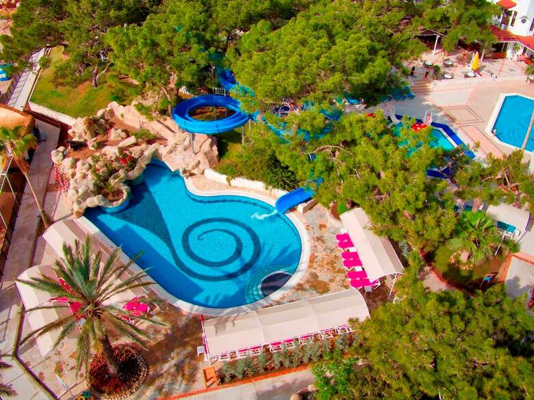 Hotel Pirates Beach Club