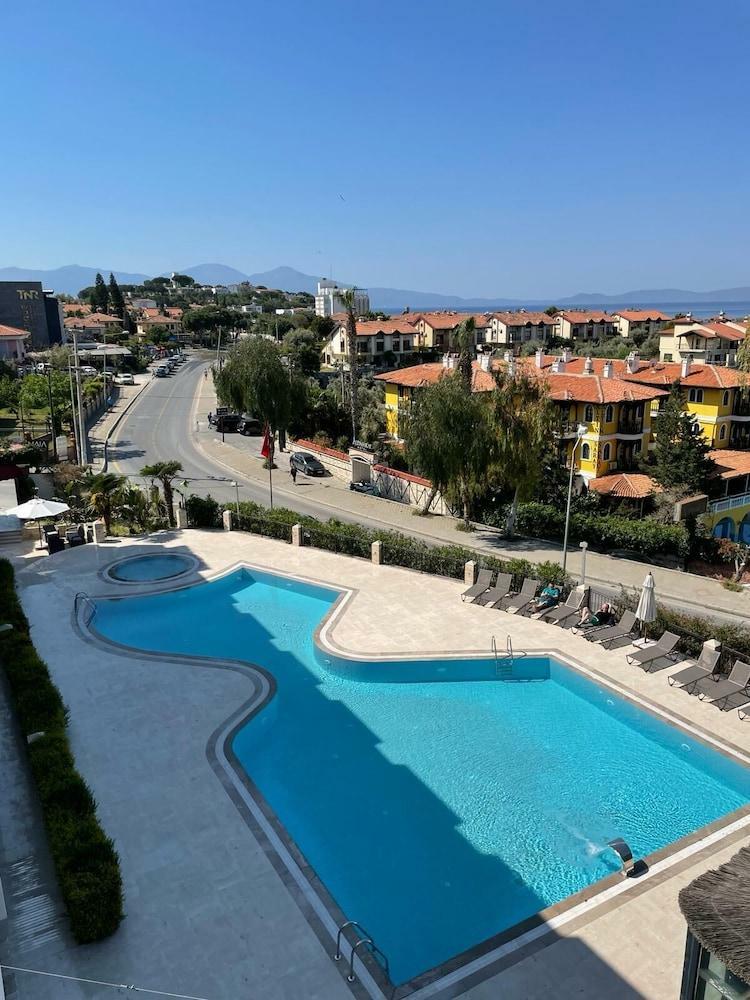 Apartamentos Hotel Carina