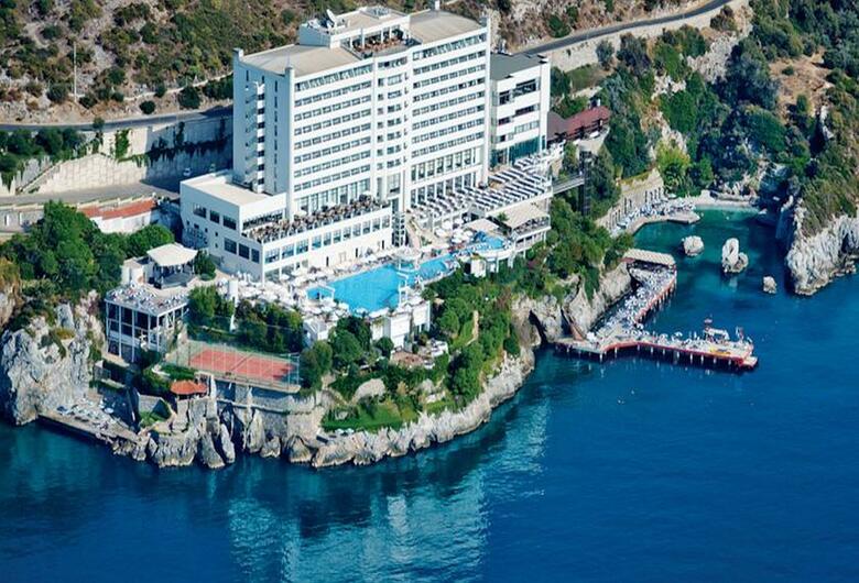 Korumar Deluxe Hotel