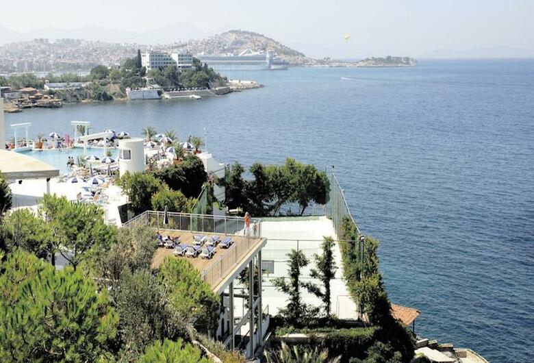 Korumar Deluxe Hotel