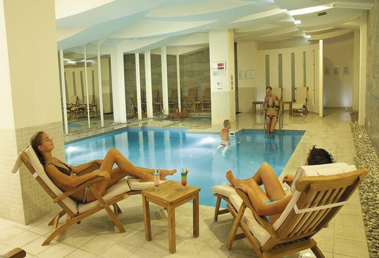 Korumar Deluxe Hotel