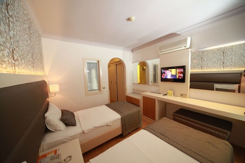 Grand Hotel Faros