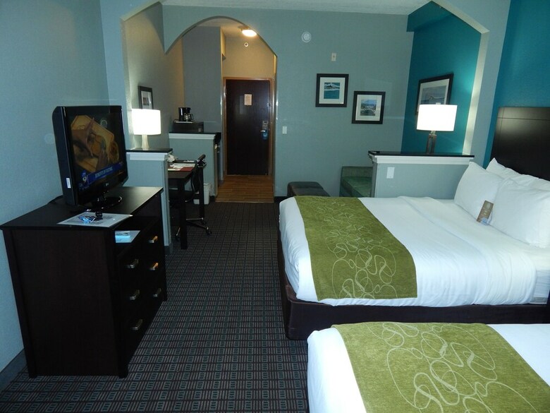 Hotel Comfort Suites