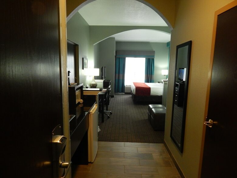 Hotel Comfort Suites