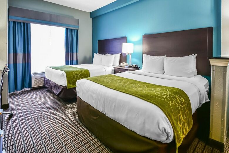 Hotel Comfort Suites