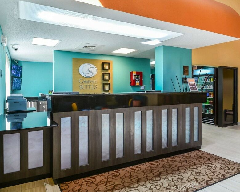 Hotel Comfort Suites