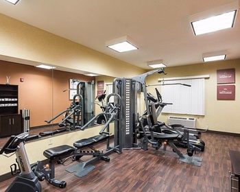 Hotel Comfort Suites Airport