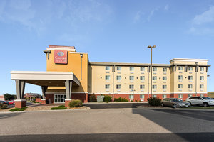 Hotel Comfort Suites Airport