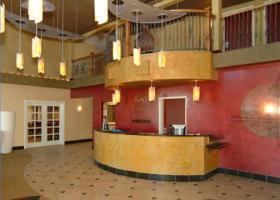 Hotel Comfort Suites Airport