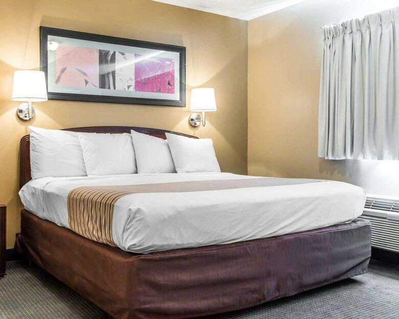 Hotel Suburban Extended Stay
