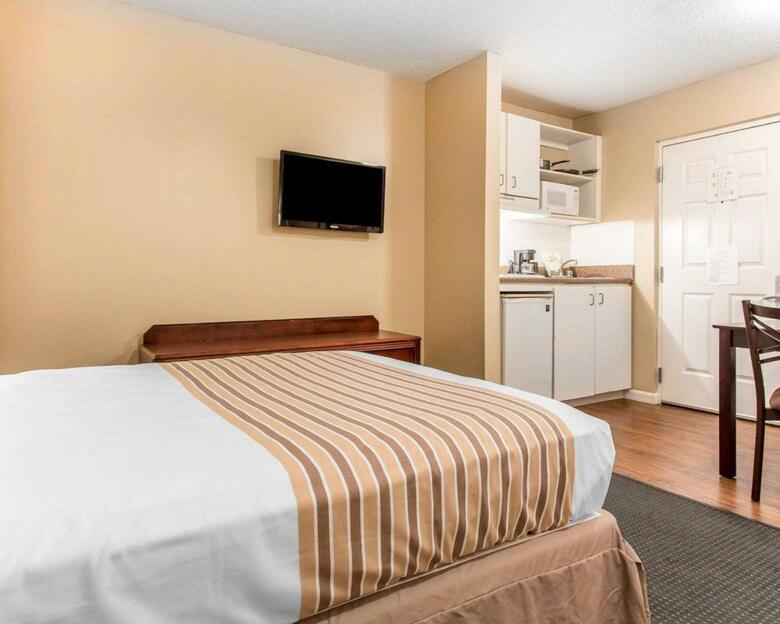 Hotel Suburban Extended Stay