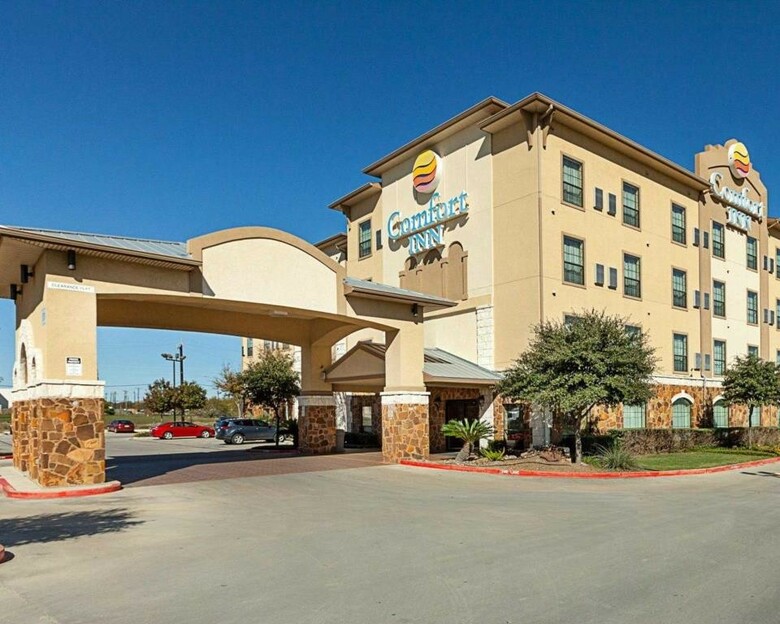 Hotel Spark By Hilton San Antonio Near Seaworld