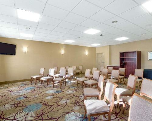 Hotel Comfort Inn & Suites