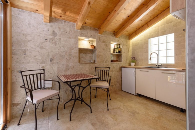 Bed & Breakfast Villa Kudelik - Stone Story