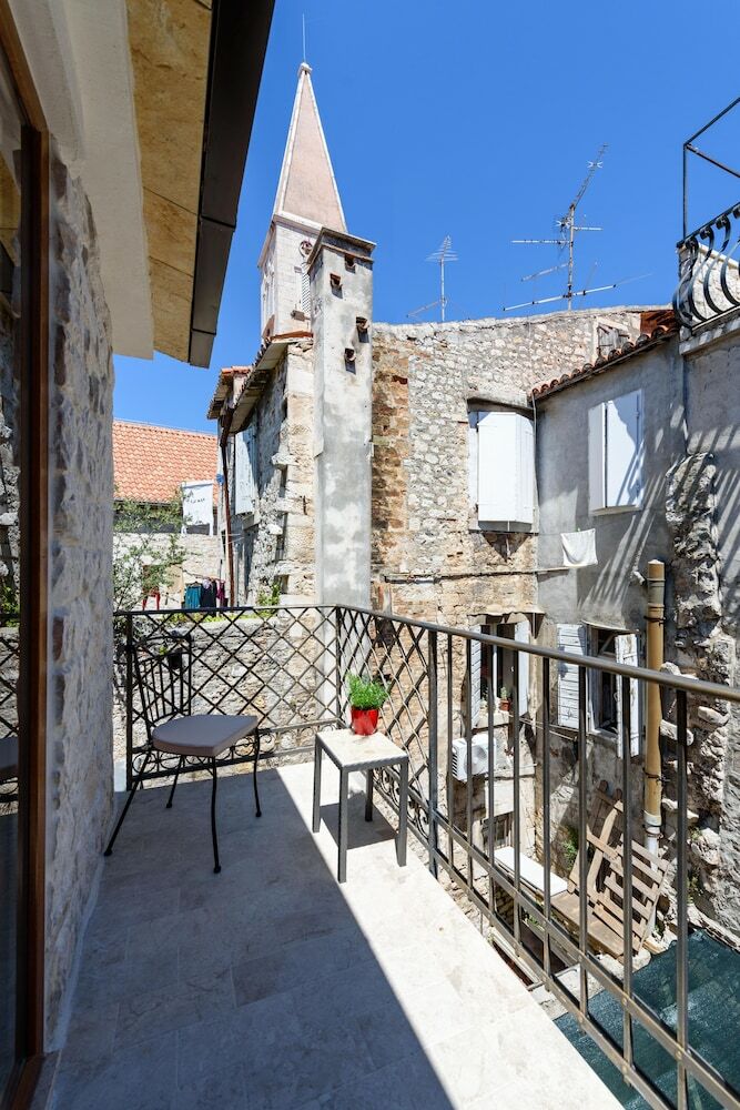 Bed & Breakfast Villa Kudelik - Stone Story