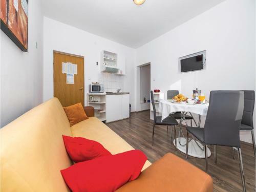 Apartment Trogir 08