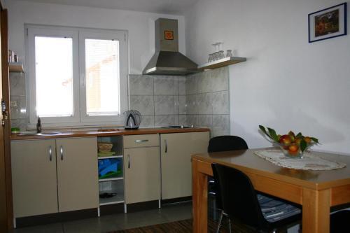 Apartment Okrug Gornji 11634a
