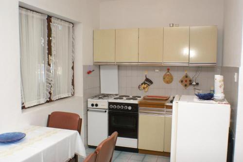 Apartment Seget Vranjica 4285b
