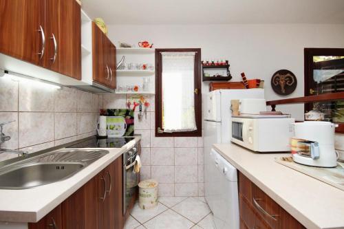 Holiday Home Seget Vranjica 4329