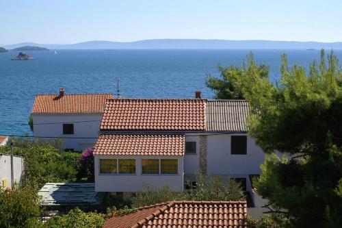Apartment Seget Vranjica 975a