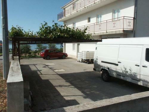 Apartment Seget Donji 2041d