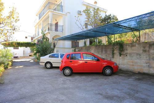 Apartment Slatine 9433c