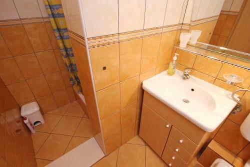 Apartment Slatine 9433b