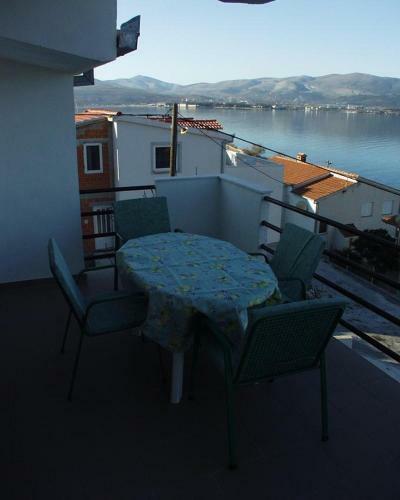 Apartment Slatine 460a