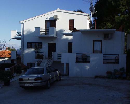 Apartment Slatine 460f