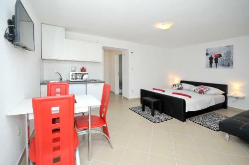 Apartmani Mijatovi?