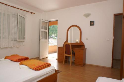 Apartment Trpanj 3162g