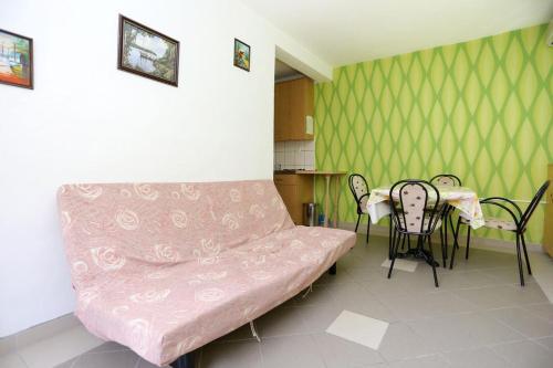 Apartment Trpanj 10047b