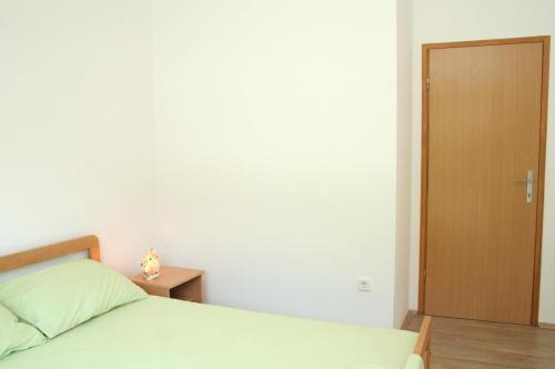 Apartment Trpanj 4510b