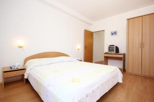 Apartment Trpanj 10180c