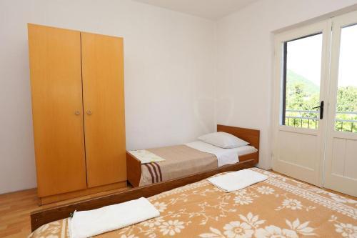 Apartment Trpanj 10148b