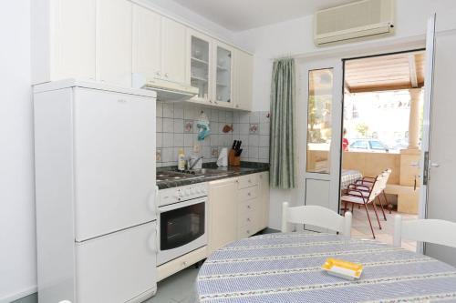 Apartments By The Sea Trstenik (peljesac) - 10119