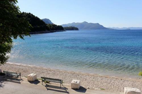 Apartment Trstenik 4570a
