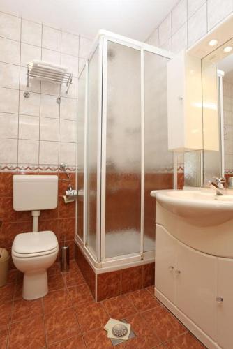 Apartment Trstenik 10119b