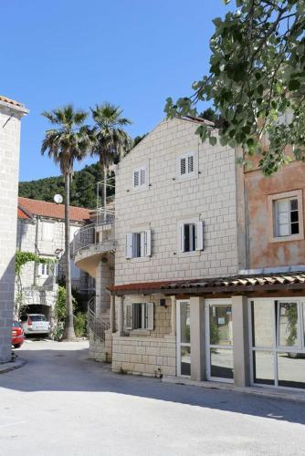 Apartment Trstenik 10119b