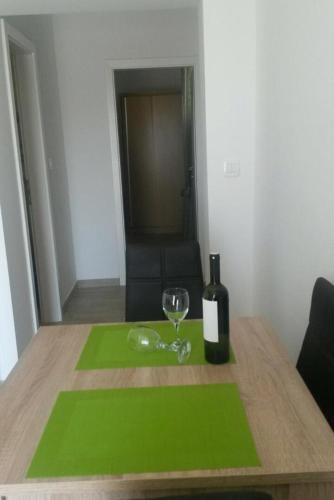 Apartments With A Parking Space Tucepi (makarska) - 13624