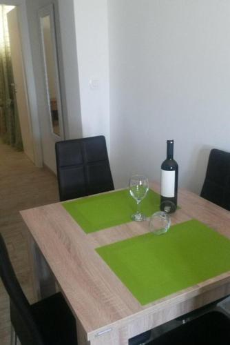 Apartments With A Parking Space Tucepi (makarska) - 13624