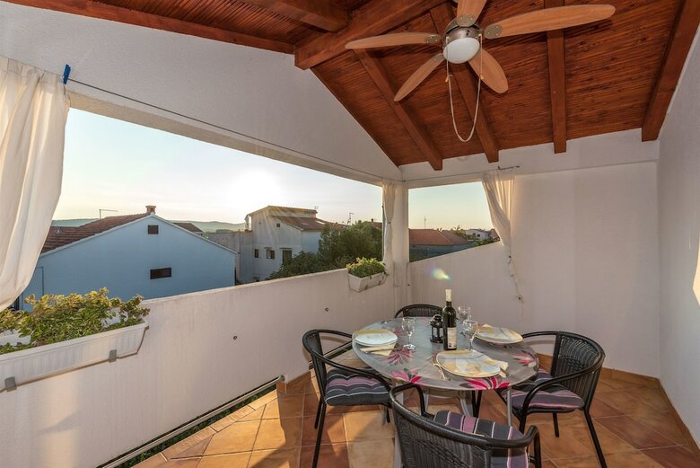 Apartments Josip