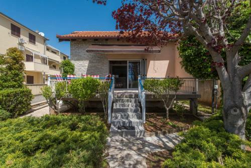 Holiday Home Rb Santini