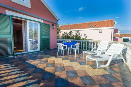 Apartment Ugljan 8239d