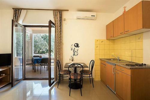 Apartamentos Studio Ugljan 8241a