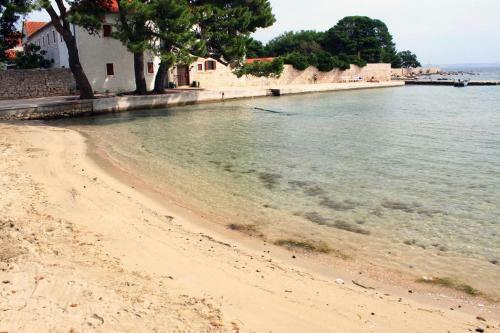 Apartment Ugljan 8241e