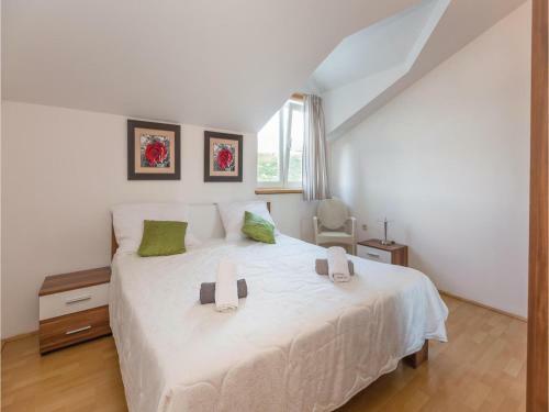 Apartment Ugljan With Outdoor Swimming Pool 317