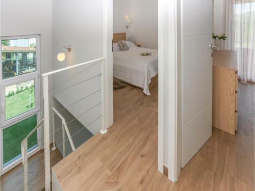 Three-bedroom Holiday Home In Ugljane