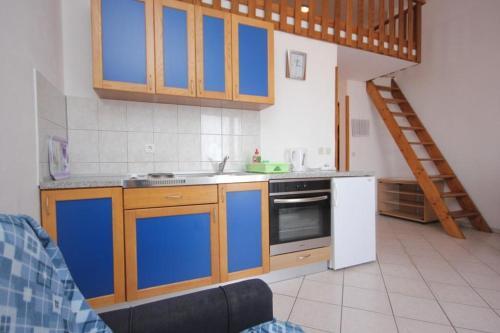 Apartments With A Parking Space Kraj (pasman) - 8259